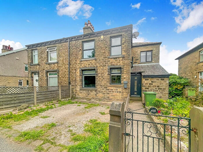 3 Bedroom Semi-Detached House For Sale In Blackmoorfoot Road, Crosland Moor, Huddersfield, Kirklees, HD4