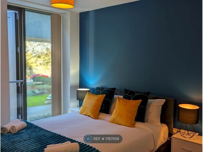 1 Bedroom Flat To Rent In Connaught Heights, London, E16