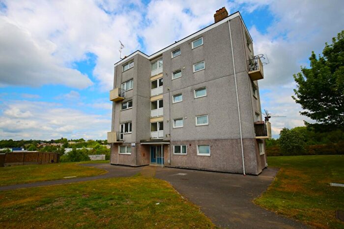 2 Bedroom Flat To Rent In Herrick Close, Thornhill, Southampton, Hampshire, SO19