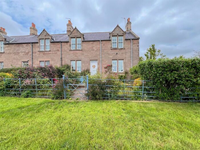 3 Bedroom Cottage For Sale In Coldstream, TD12