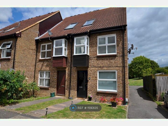 1 Bedroom Flat To Rent In Bradfield Close, Guildford, GU4