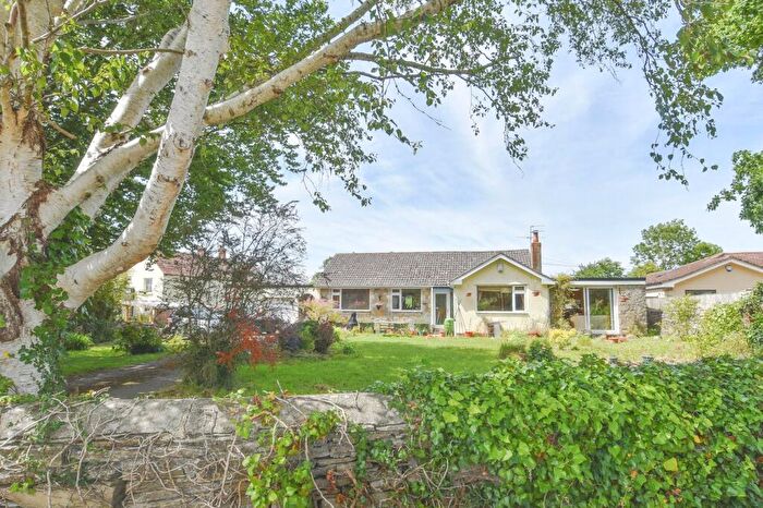 4 Bedroom Bungalow For Sale In Chapel Allerton, Axbridge, BS26