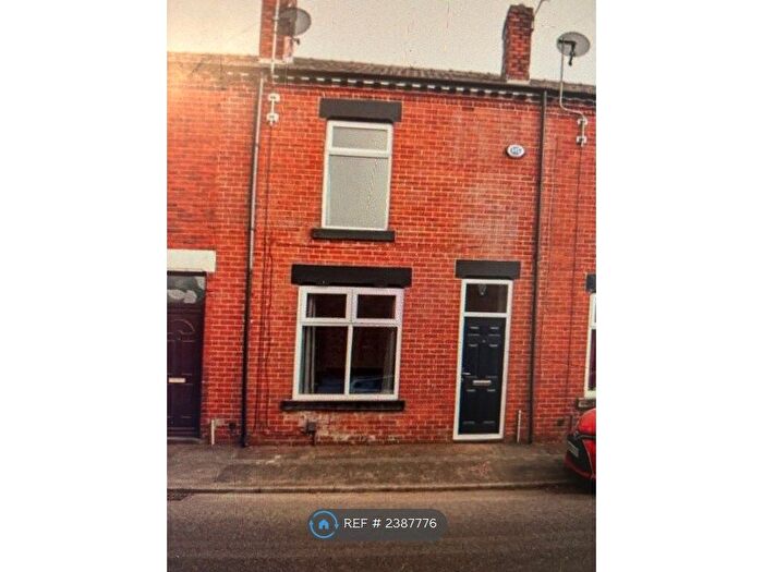 3 Bedroom Terraced House To Rent In Hacken Lane, Bolton, BL3