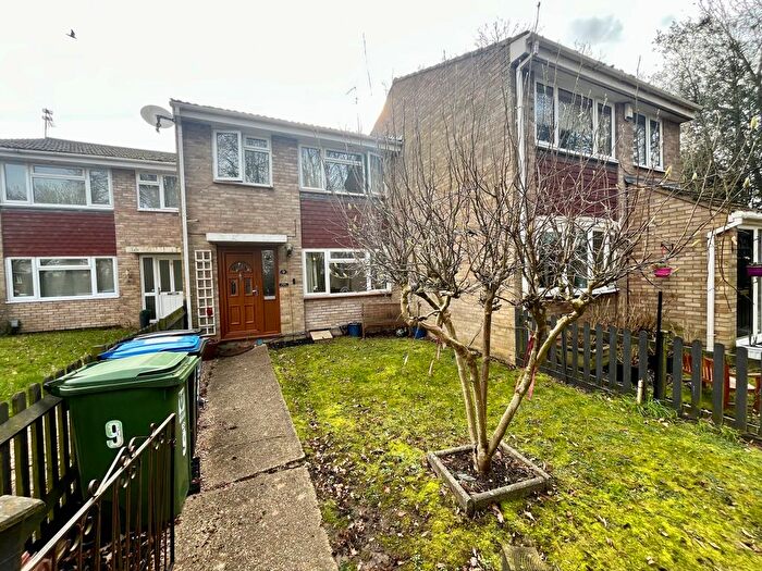 3 Bedroom Terraced House For Sale In Widford Terrace, Hemel Hempstead, HP2