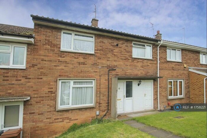 3 Bedroom Terraced House To Rent In Severn Drive, Northampton, NN5