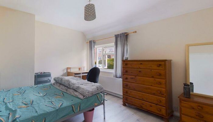 5 Bedroom Semi-Detached House To Rent In The Crescent, Brighton, BN2