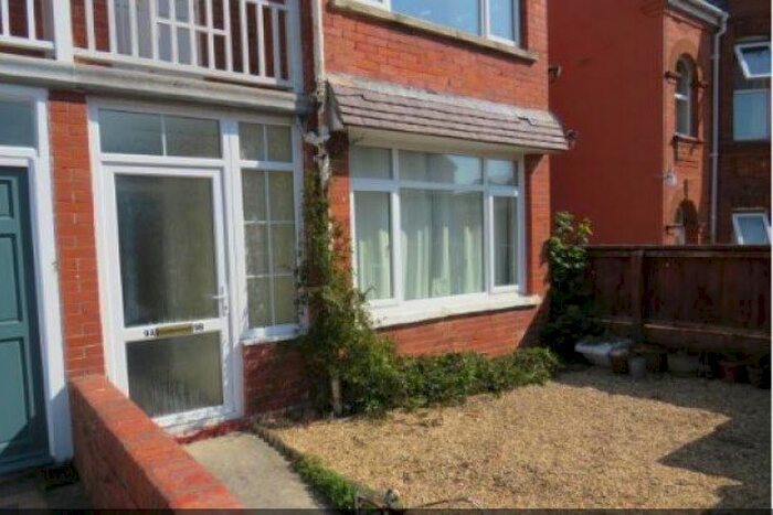 1 Bedroom Flat To Rent In Milton Road, Weymouth, DT4