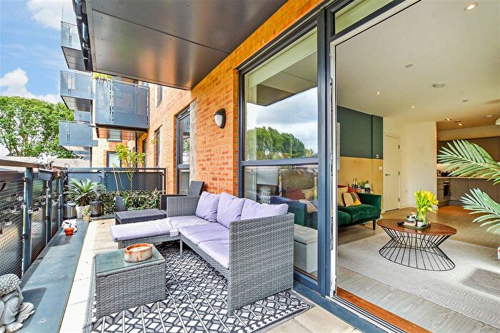 2 Bedroom Flat For Sale In Lena Kennedy Close, Chingford, E4