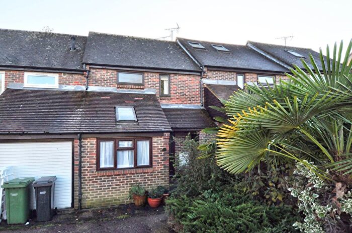 3 Bedroom Terraced House To Rent In The Close, Henley On Thames, RG9