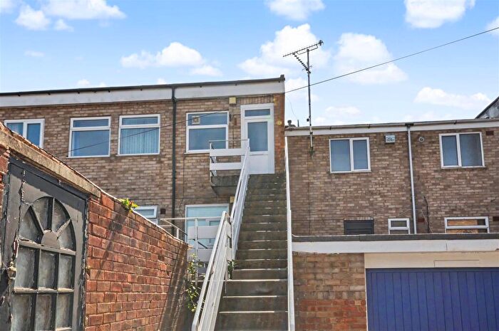 2 Bedroom Flat To Rent In Heralds CourtHumphris StreetWarwick, CV34
