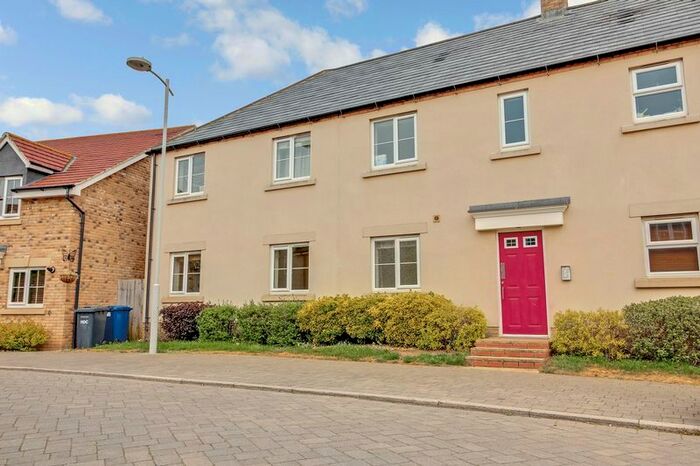 2 Bedroom Flat To Rent In Bawlins, St. Neots, PE19