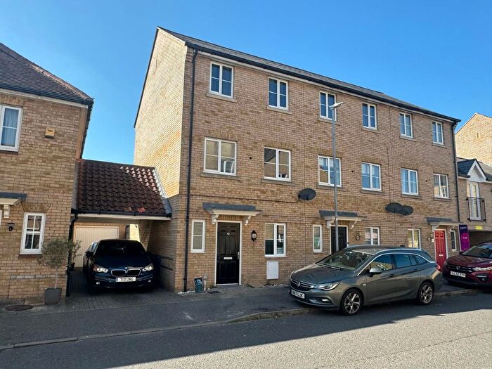 4 Bedroom Town House To Rent In Mortimer Gardens, Colchester, CO4