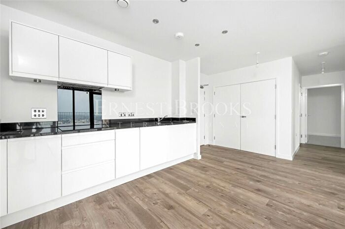 2 Bedroom Apartment To Rent In Baronet House, Lakeside Drive, Park Royal, NW10