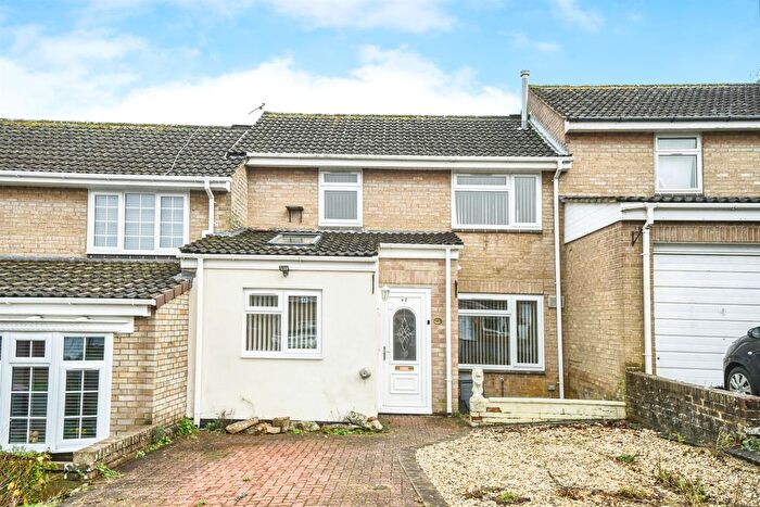 3 Bedroom Terraced House For Sale In Knowlands, Highworth, Swindon, SN6