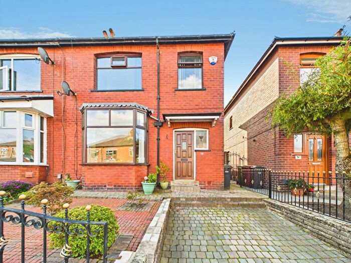 3 Bedroom Semi-Detached House For Sale In Bennetts Lane, Smithills, Bolton, BL1