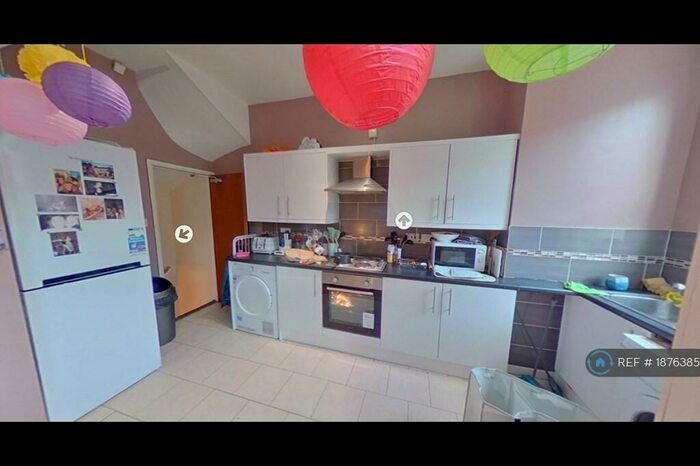 5 Bedroom Terraced House To Rent In Royal Park Avenue, Leeds, LS6