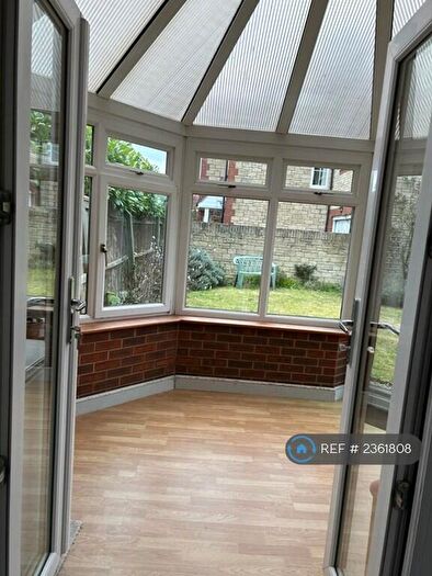 2 Bedroom Detached House To Rent In The Paddock, Abingdon, Oxfordshire, OX13