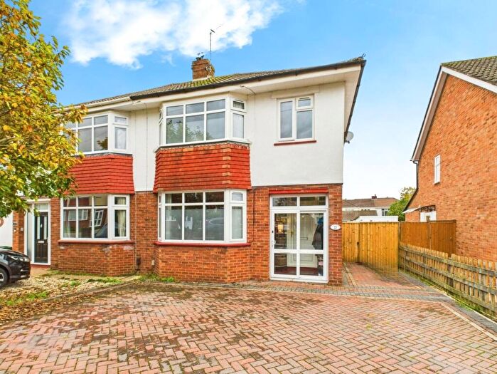 3 Bedroom Semi Detached House For Sale In Samuel White Road, Bristol, BS15