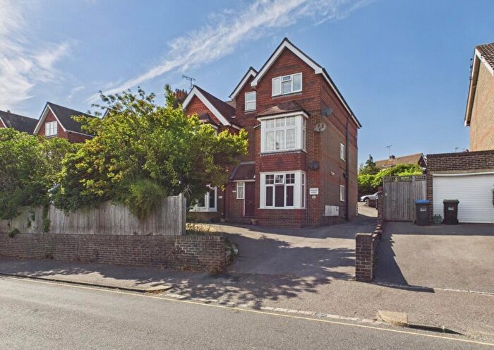 1 Bedroom Flat For Sale In Ashenground Road, Haywards Heath, RH16