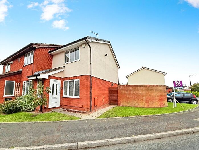 2 Bedroom End Of Terrace House For Sale In Drake Road, Broadheath, Altrincham, Greater Manchester, WA14