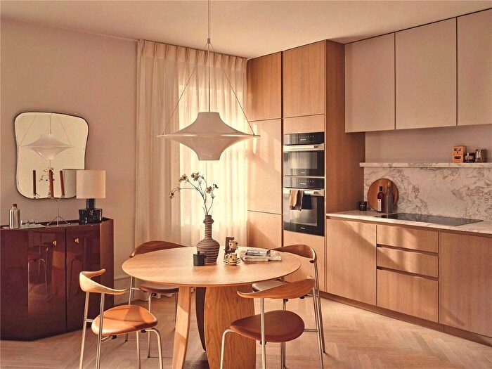 2 Bedroom Flat For Sale In Newton Road, London, W2