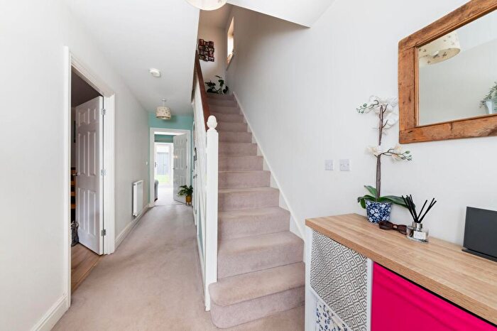 3 Bedroom Semi-Detached House For Sale In Monks Walk, Marcham, OX13