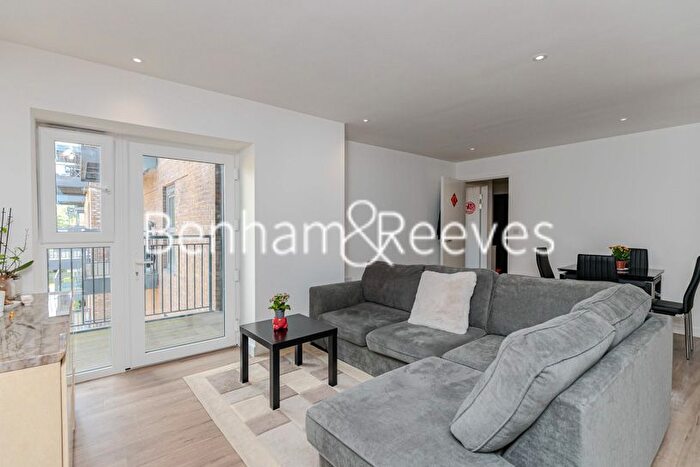 1 Bedroom Flat To Rent In Beaufort Square, Colindale, NW9