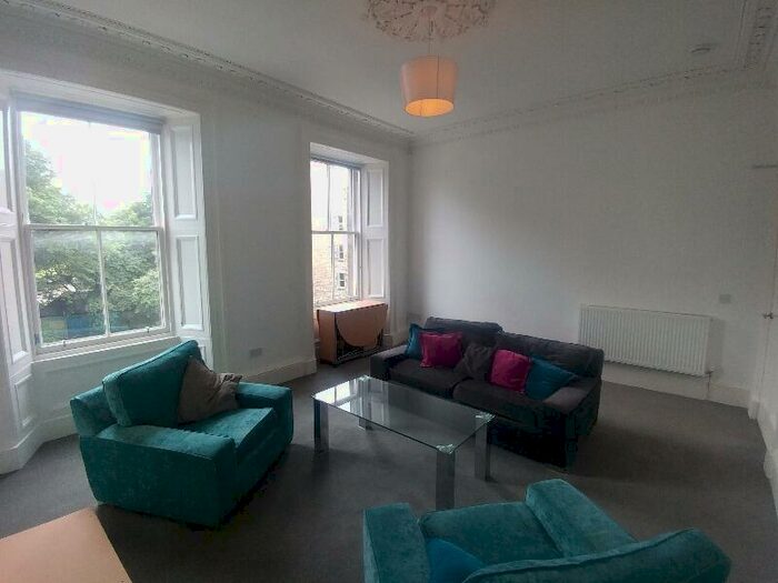 4 Bedroom Flat To Rent In Hope Park Crescent, Newington, Edinburgh, EH8