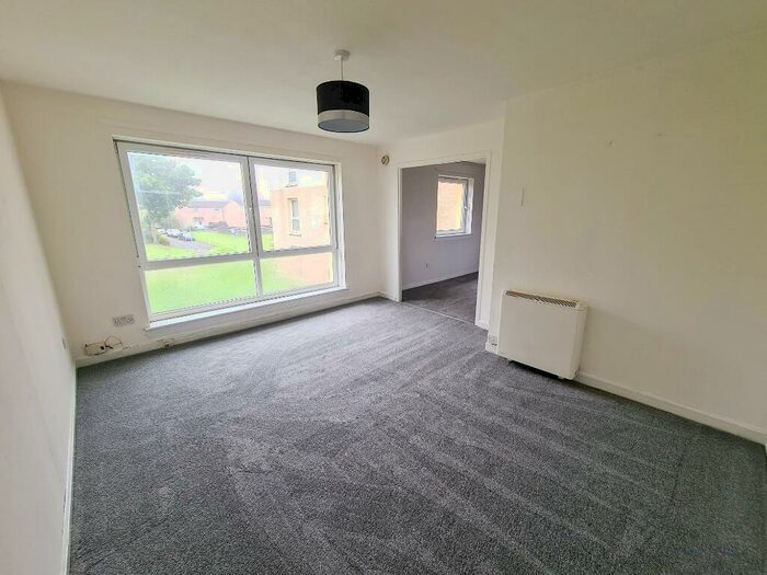 2 Bedroom Flat To Rent In Elm Drive, Cumbernauld, G67
