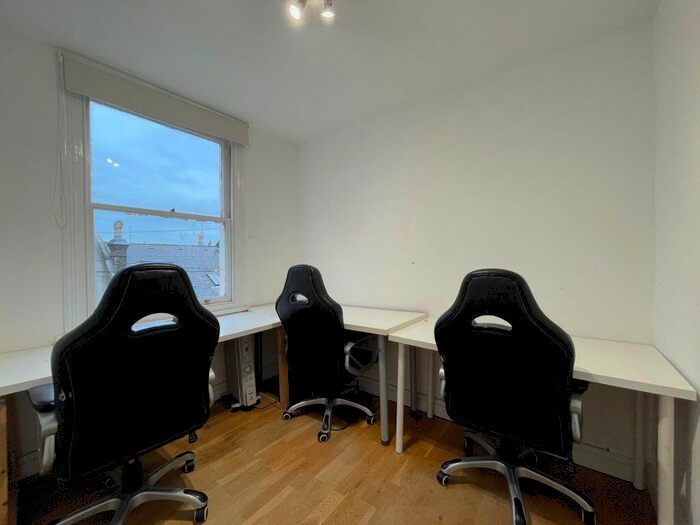 House To Rent In Church Road, BN3