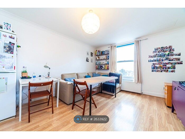 2 Bedroom Flat To Rent In Harrow Road, London, W9