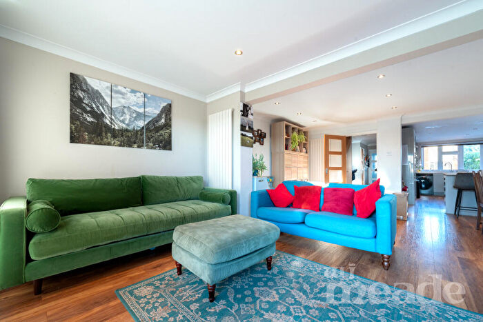 3 Bedroom End Of Terrace House For Sale In Arabia Close, E4