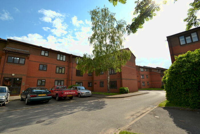 1 Bedroom Apartment To Rent In Tolworth, KT6