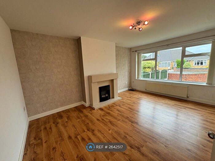 2 Bedroom Bungalow To Rent In Parkhill Crescent, Barnby Dun, Doncaster, DN3