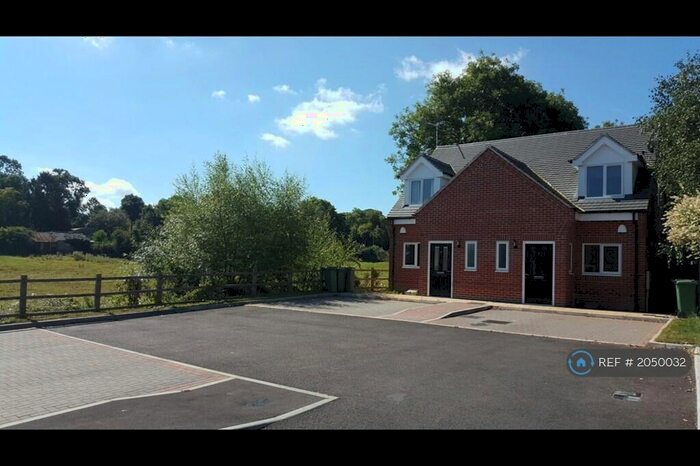 2 Bedroom Semi-Detached House To Rent In Chesterton Court, Stoney Stanton, Leicester, LE9