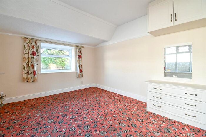 2 Bedroom Semi-Detached Bungalow For Sale In Tynewydd Road, Barry, CF62