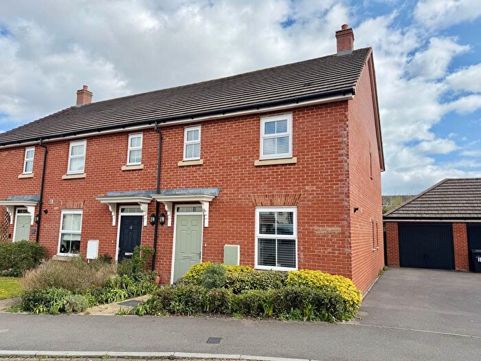 3 Bedroom End Of Terrace House For Sale In Imray Place, Wallingford, OX10