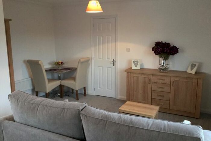 1 Bedroom Mobile/park Home To Rent In Fen Road, Cambridge, Cambridgeshire, CB4