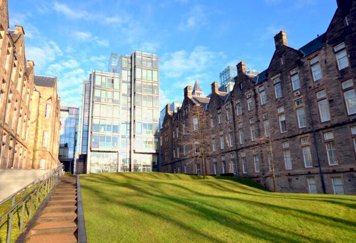 3 Bedroom Flat To Rent In Simpson Loan, Central, Edinburgh, EH3