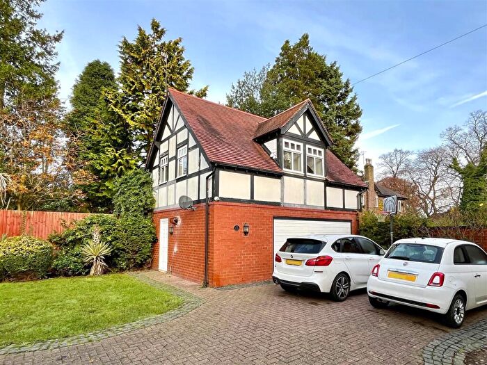 1 Bedroom Apartment To Rent In Woodbourne Road, Sale, M33