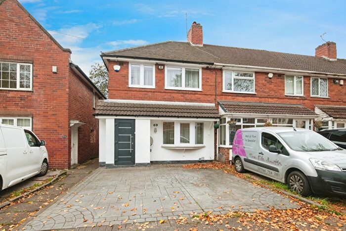 3 Bedroom Semi Detached House For Sale In Wingfield Road, Great Barr, Birmingham, B42