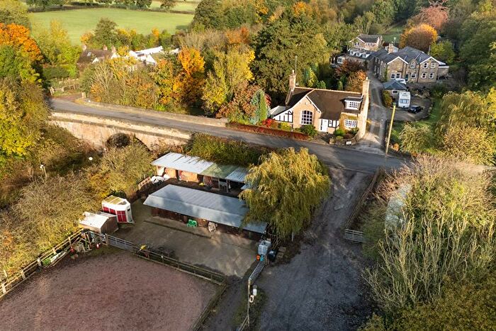 3 Bedroom Detached House For Sale In Hollybrook Cottage, Ashover Road, Stretton, Alfreton, DE55