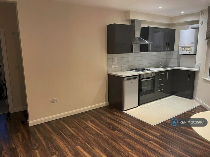 1 Bedroom Flat To Rent In Muswell Hill Broadway, London, N10