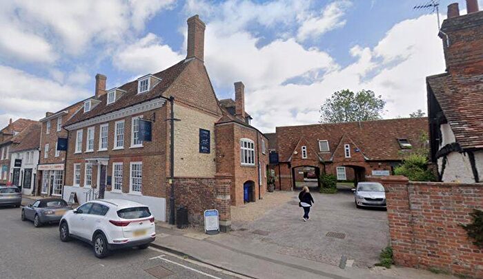 2 Bedroom Apartment To Rent In Upper High Street, Thame, OX9