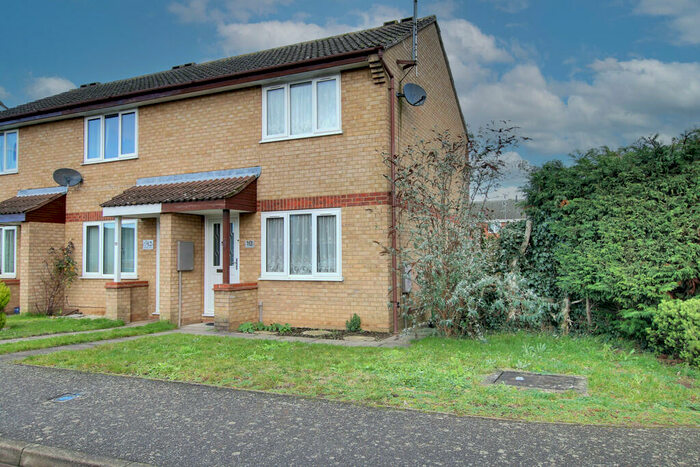 2 Bedroom End Of Terrace House To Rent In Peterhouse Crescent, March, PE15