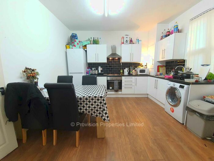 4 Bedroom Terraced House To Rent In Newport Gardens, Headingley, Leeds, LS6