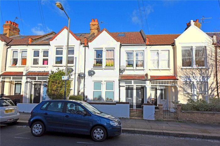 2 Bedroom Flat To Rent In Brookwood Road, Southfields, London, SW18