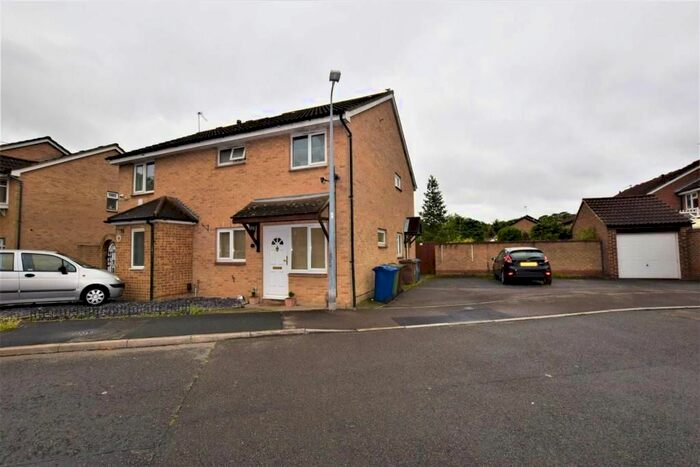 1 Bedroom Semi-Detached House To Rent In Kiln Way, Badgers Dene, Grays, RM17