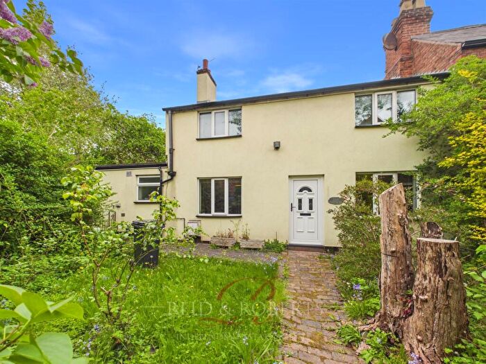 3 Bedroom Cottage For Sale In Chester Road East, Shotton, Deeside, CH5