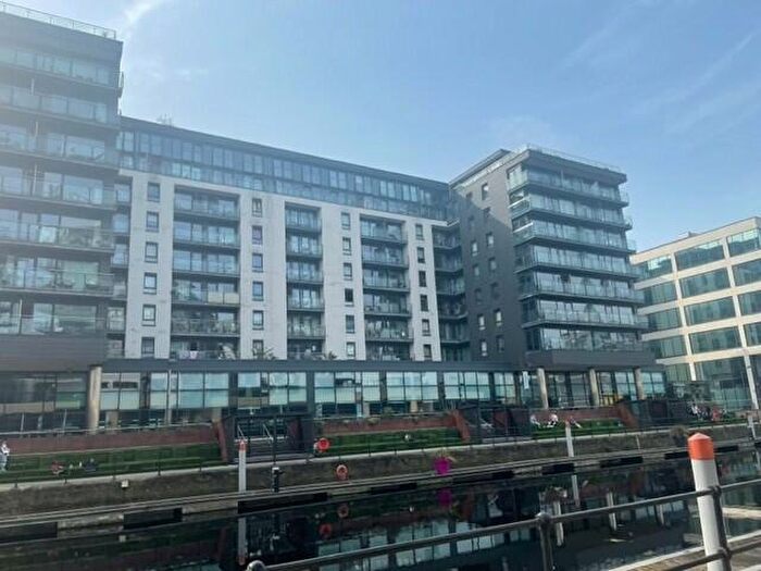 1 Bedroom Apartment To Rent In La Salle, Leeds City Centre, LS10